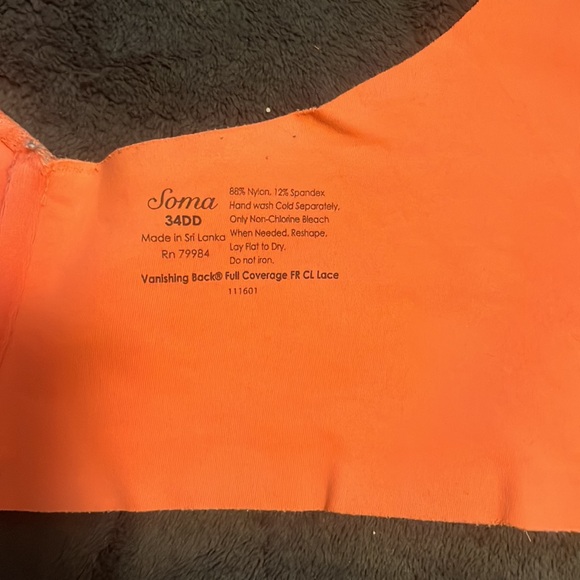 Set of soma vanishing back full coverage front close bras. - Picture 3 of 6